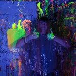 Prezent na malowanie w studiu artystycznym